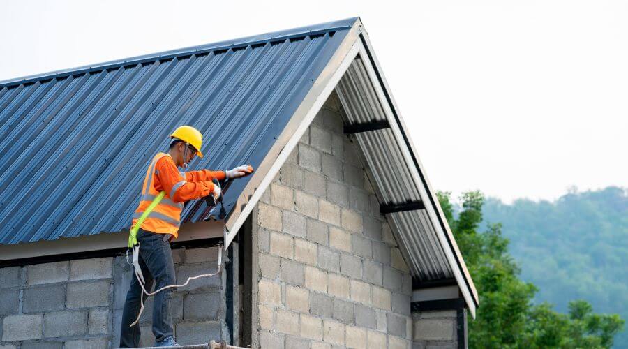 Expert flood damage restoration services in Jackhorn, KY